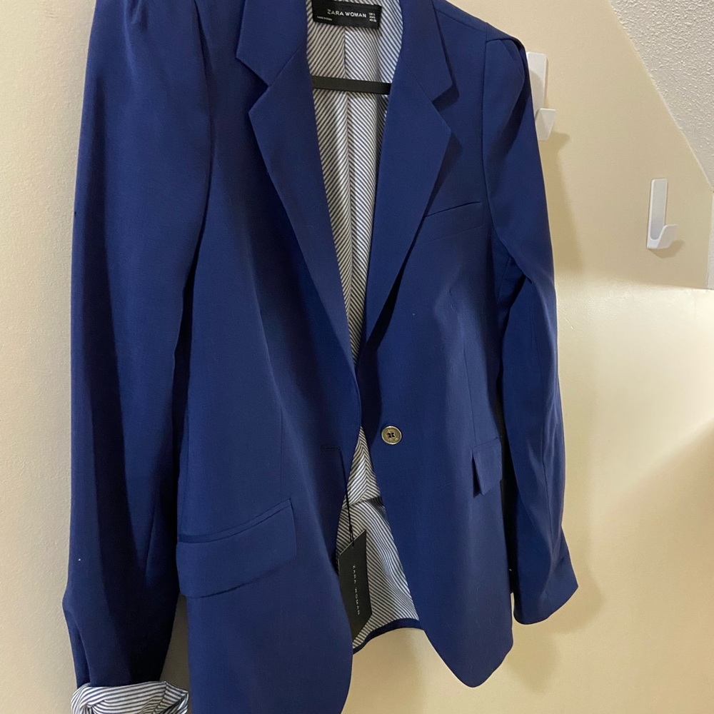 BNWT Zara Blazer with padded shoulders